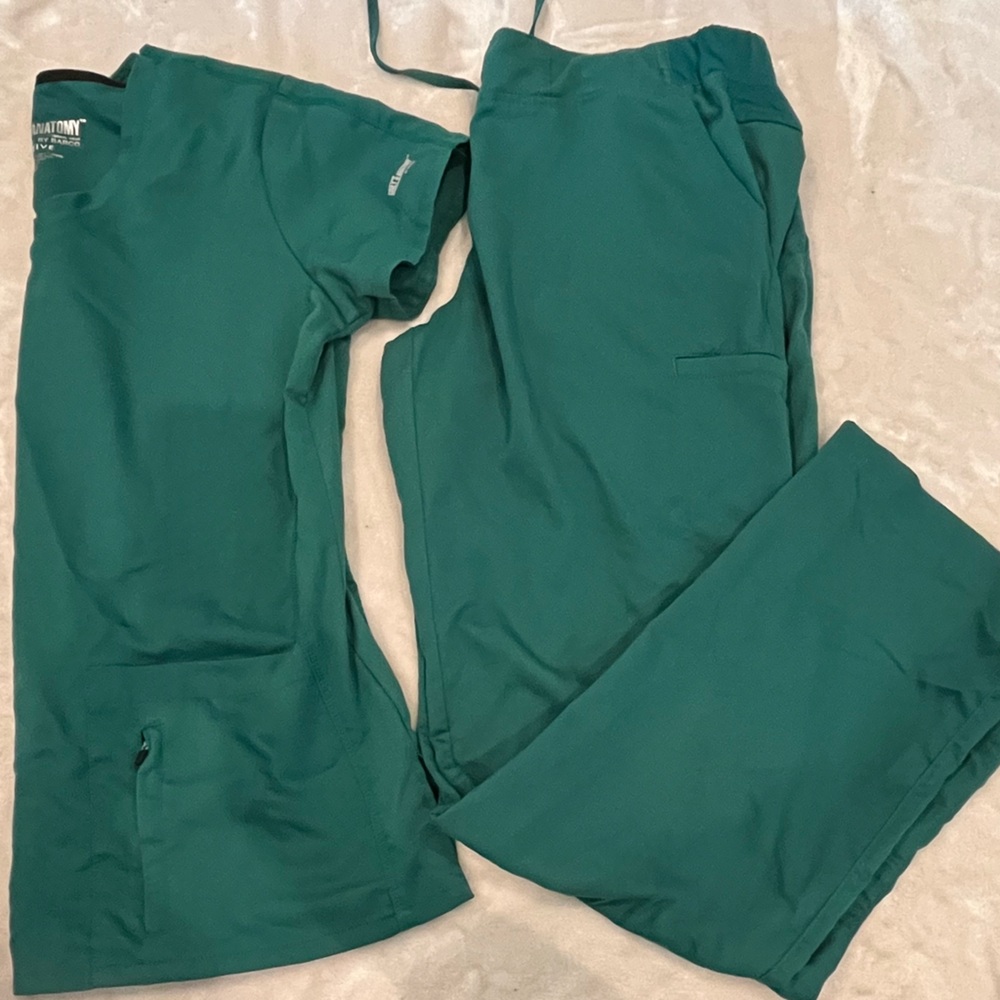 Grey's Anatomy Hunter Green Scrub set
